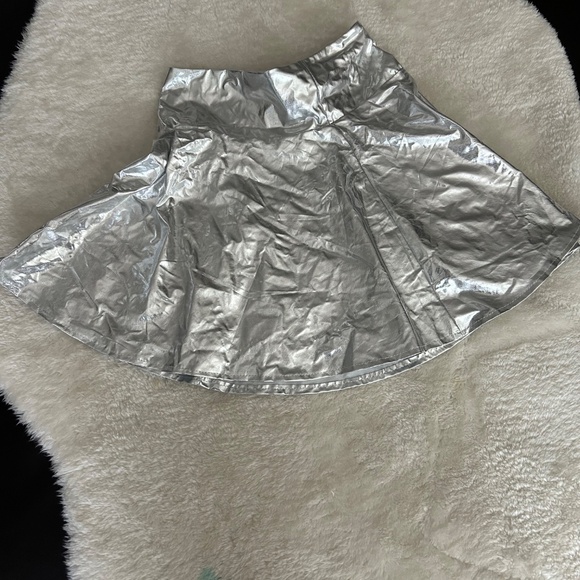 Girls skirts size 8 - Picture 5 of 5